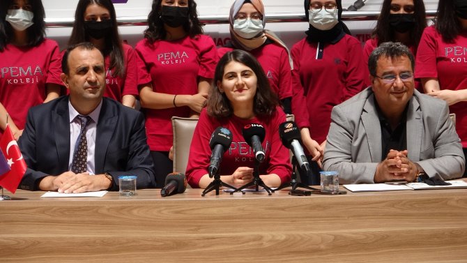 Yks’de Ayt Eşit Ağırlık Türkiye Birincisi Olan Melike Başarısının Sırrını Anlattı