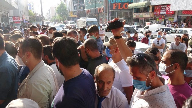 Van’da Akşener’e “Trafik Sıkıştı, Gidin” İsyanı
