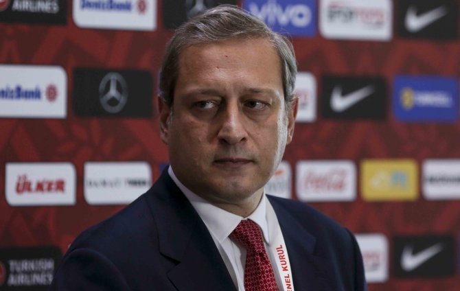 Burak Elmas, “Türk Oyuncularımız Yetişsin Ama Bu Yabancı Sınırıyla Olmaz”
