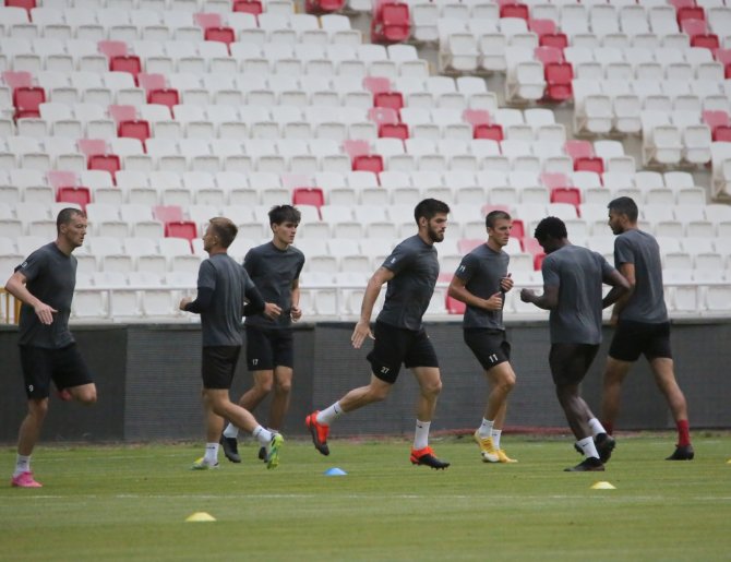 Petrocub, Sivasspor Maçı Hazırlıklarını Tamamladı