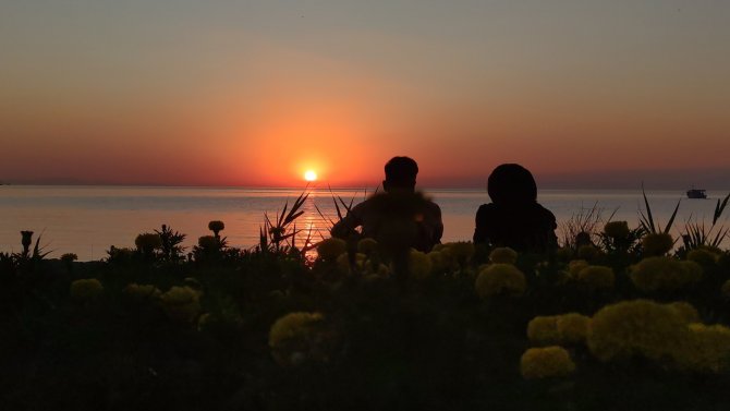 Van Gölü’nde Seyrine Doyumsuz Gün Batımı