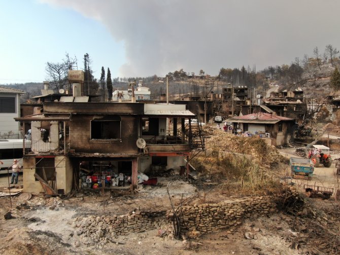 Yangında Yok Olan Kalemler Mahallesi, Havadan Görüntülendi