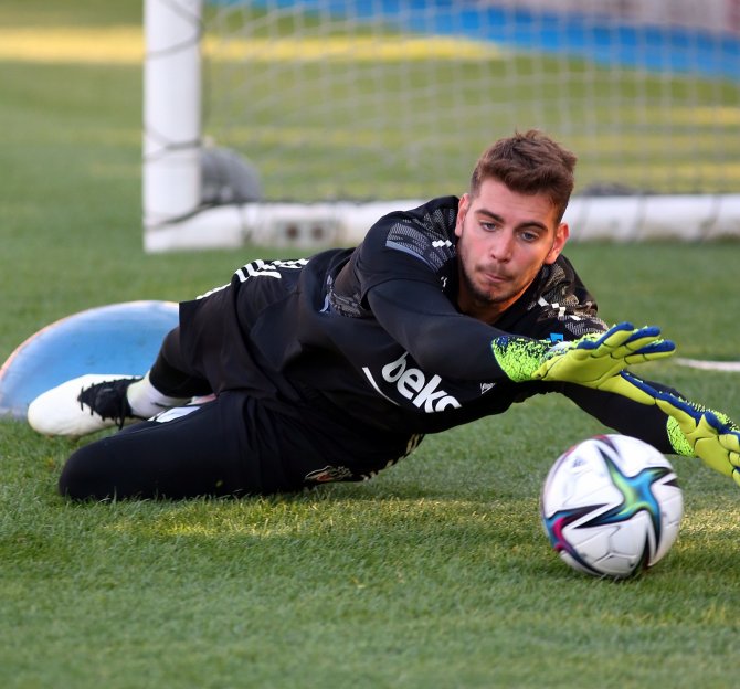 Valentin Rosier, Beşiktaş’la İlk Antrenmanına Çıktı