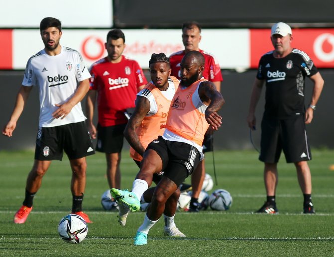 Valentin Rosier, Beşiktaş’la İlk Antrenmanına Çıktı