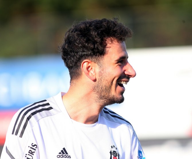 Beşiktaş, Kondisyon Ve Taktik Çalıştı