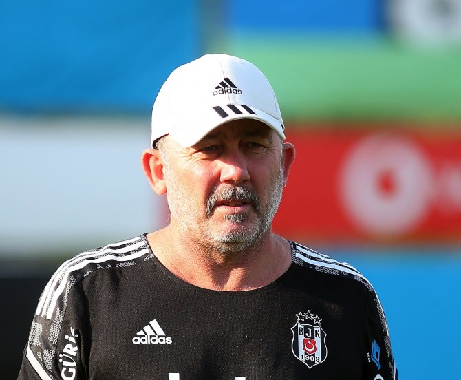 Beşiktaş, Kondisyon Ve Taktik Çalıştı