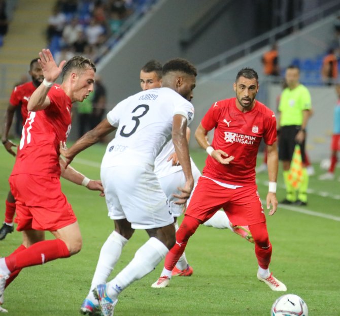 Uefa Avrupa Konferans Ligi: Dinamo Batumi: 0 - Sivasspor: 0 (İ̇lk Yarı)