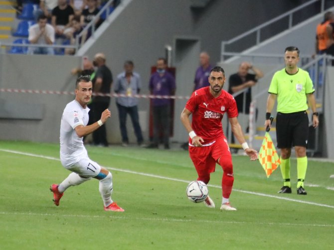 Uefa Avrupa Konferans Ligi: Dinamo Batumi: 0 - Sivasspor: 0 (İ̇lk Yarı)