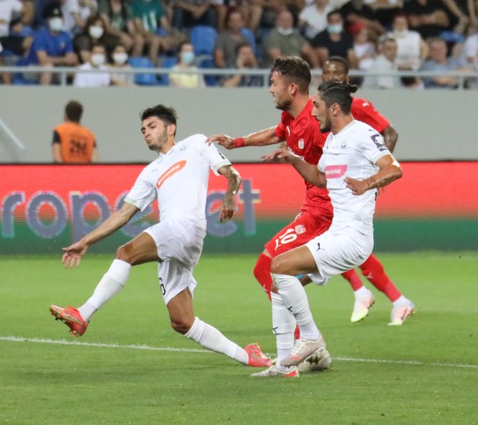 Uefa Avrupa Konferans Ligi: Dinamo Batumi: 0 - Sivasspor: 0 (İ̇lk Yarı)