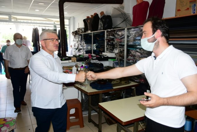 Ak Parti Giresun Milletvekili Kadir Aydın, Tirebolu’da Esnaf Ziyareti Gerçekleştirdi