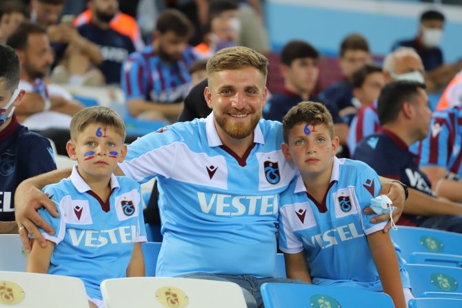 Uefa Konferans Lig: Trabzonspor: 1 - Molde Fk: 1 (İ̇lk Yarı)