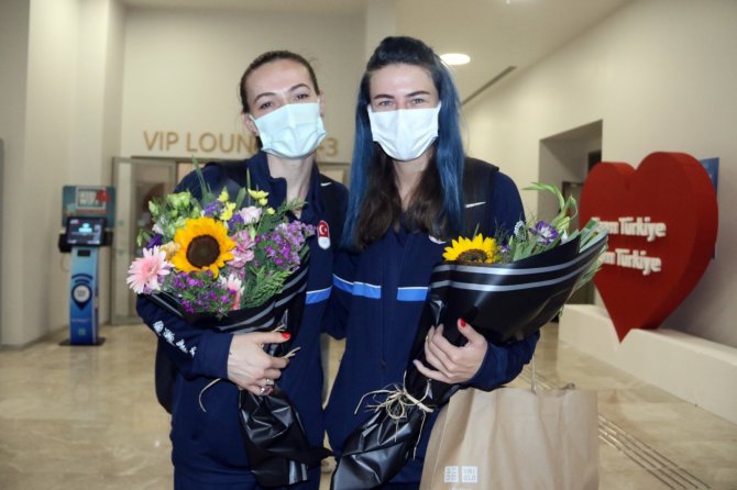 Olimpiyat Beşincisi Filenin Sultanları Yurda Döndü