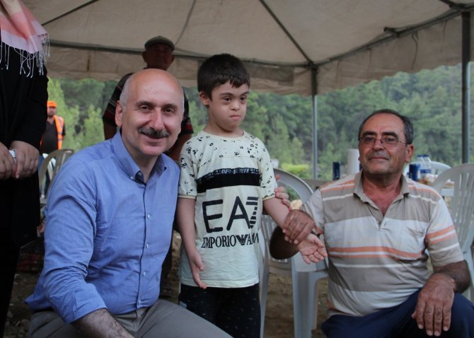 ”Kısa Sürede Afetin İzlerini Ortadan Kaldıracağız, Normal Hayatımıza Döneceğiz“