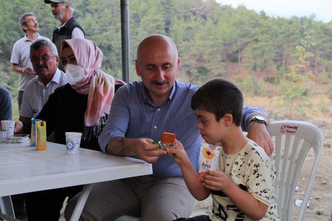 ”Kısa Sürede Afetin İzlerini Ortadan Kaldıracağız, Normal Hayatımıza Döneceğiz“