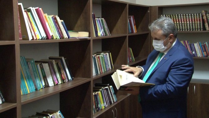 Bbp Genel Başkanı Destici, Alperen Ocakları İ̇stanbul İ̇l Başkanlığı Binasının Açılışını Gerçekleştirdi