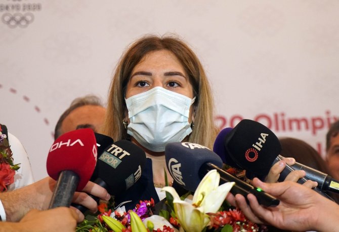 Olimpiyat Kafilesi, Yurda Döndü