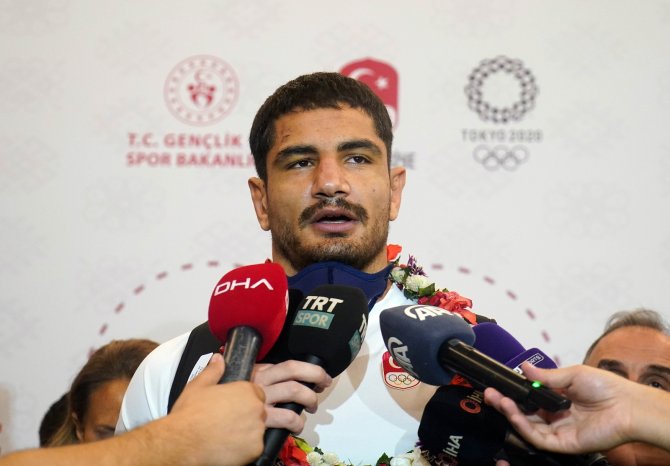Olimpiyat Kafilesi, Yurda Döndü