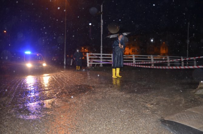 Ünye’yi Sel Vurdu: Birçok Evi Su Bastı