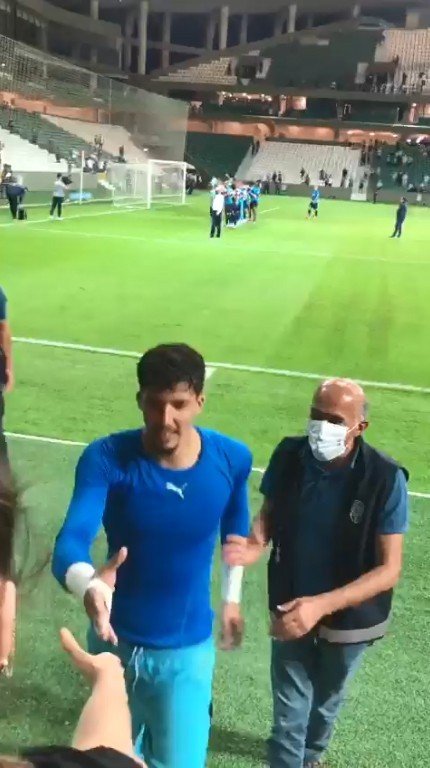 Fenerbahçeli Altay Bayındır’a Giresun’da Tribün Şoku