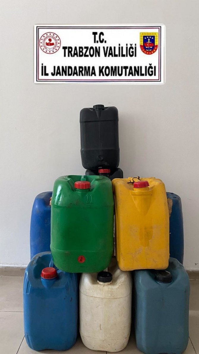 Şantiyeden Mazot Çaldılar, Piyasadan Ucuza Satmak İsterken Yakalandılar