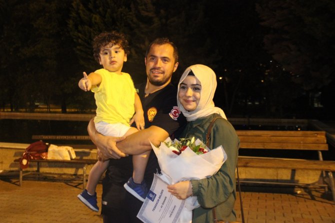 Kahraman İtfaiyeciler Evlerine Döndü