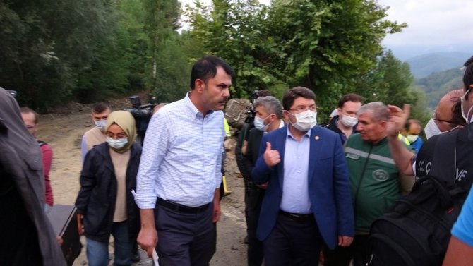 Bakan Kurum, Bartın’daki Sel Bölgelerinde
