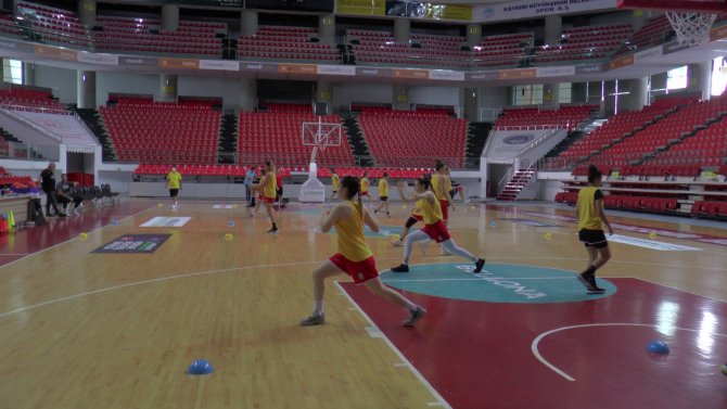Bellona Kayseri Basketbol Sezonu Açtı