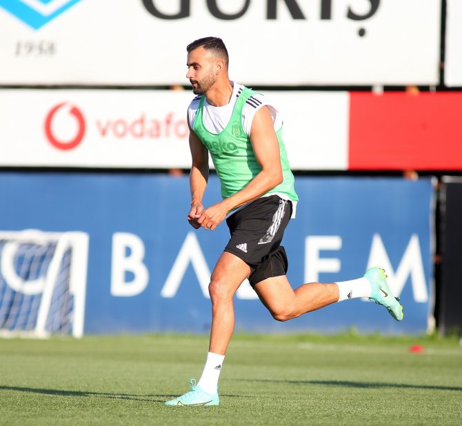 Rachid Ghezzal Antrenmana Çıktı