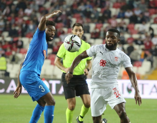 Avrupa Konferans Ligi: Sivasspor: 0 - Dinamo Batumi: 0 (İ̇lk Yarı)