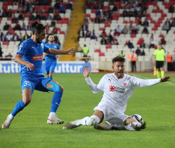 Avrupa Konferans Ligi: Sivasspor: 0 - Dinamo Batumi: 0 (İ̇lk Yarı)