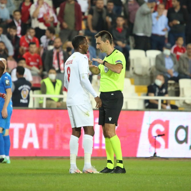 Avrupa Konferans Ligi: Sivasspor: 0 - Dinamo Batumi: 0 (İ̇lk Yarı)