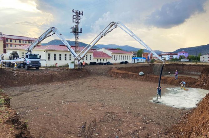 Depremde Yıkım Kararı Çıkan Yurt Binası Yeniden Yapılıyor