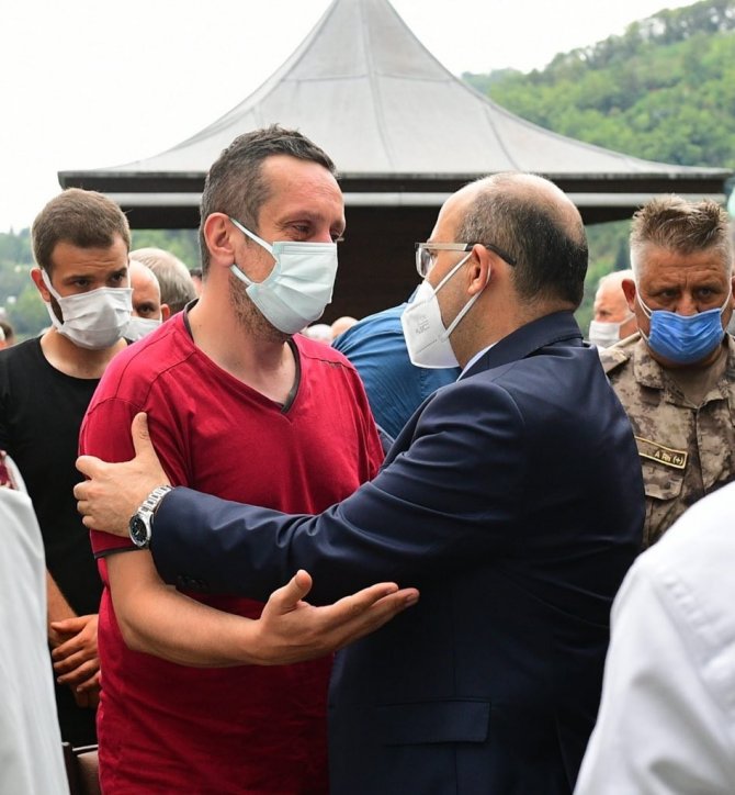 Maganda Kurşunu İle Hayatını Kaybeden 15 Yaşındaki Emir’in Cenazesi İ̇stanbul’a Gönderildi