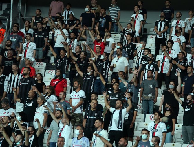 Beşiktaş, 526 Gün Sonra Taraftarıyla Buluştu