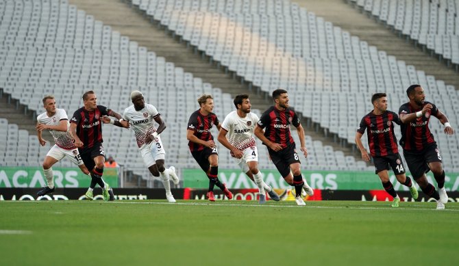 Süper Lig: Fatih Karagümrük: 2 - Gaziantep Fk: 1 (İ̇lk Yarı)