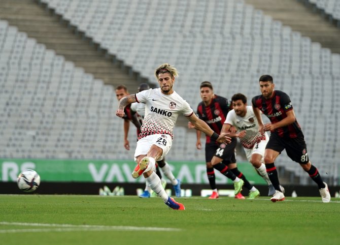 Süper Lig: Fatih Karagümrük: 2 - Gaziantep Fk: 1 (İ̇lk Yarı)