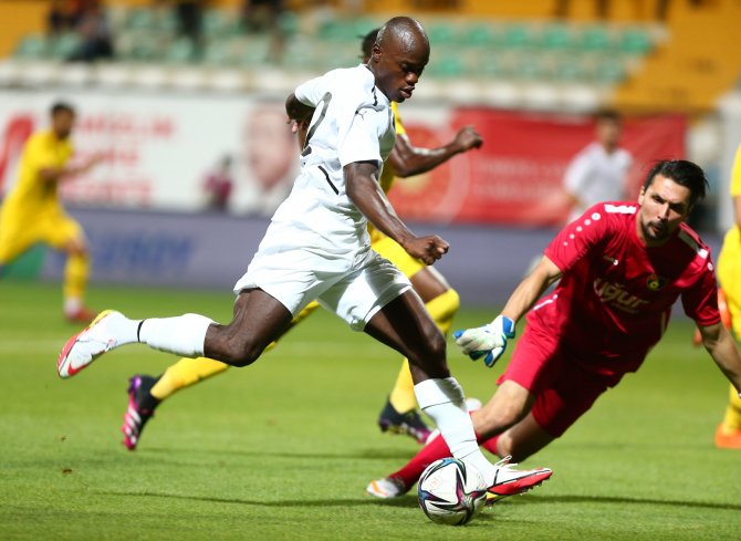 Tff 1. Lig: İ̇stanbulspor: 3 - Manisa Fk: 4