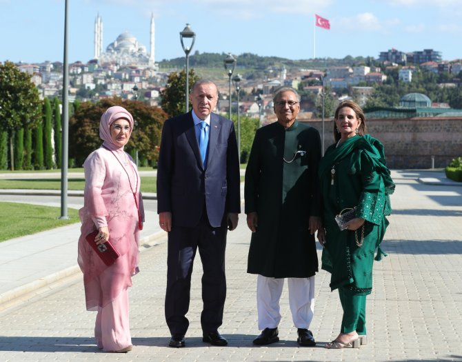 Cumhurbaşkanı Erdoğan, Pakistan Cumhurbaşkanı Alvi İle Görüştü