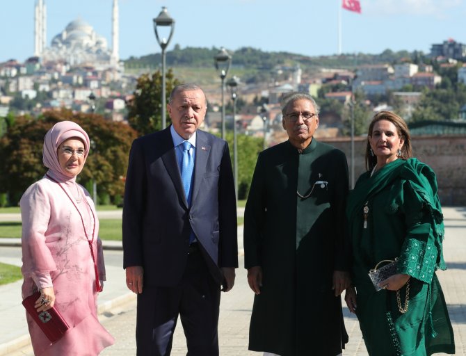 Cumhurbaşkanı Erdoğan, Pakistan Cumhurbaşkanı Alvi İle Görüştü