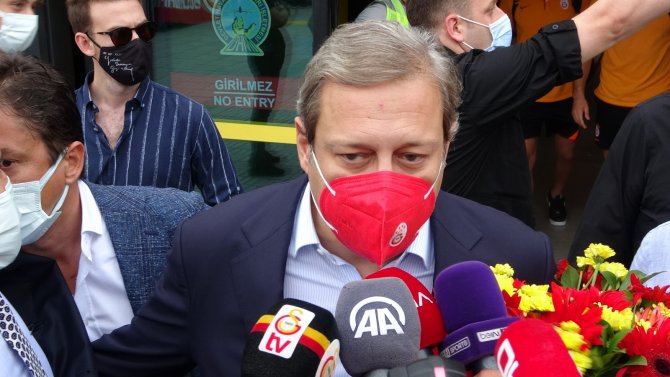 Galatasaray Kafilesi Coşkuyla Karşılandı