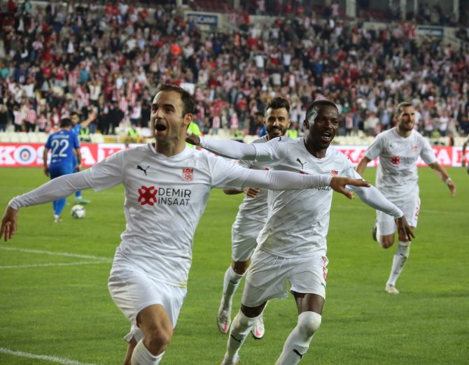 Sivasspor, Konyaspor’a Sahasında 10 Maçtır Yenilmiyor