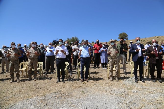 Tunceli’de Güneybaşı Köyü Şehitleri Anıldı