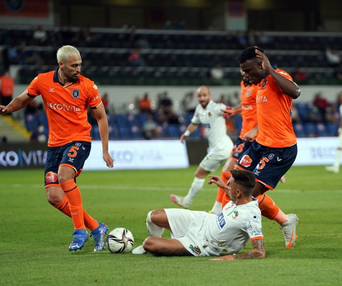 Süper Lig: Medipol Başakşehir: 0 - A. Alanyaspor: 1 (Maç Sonucu)