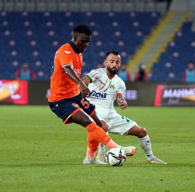 Süper Lig: Medipol Başakşehir: 0 - A. Alanyaspor: 1 (Maç Sonucu)