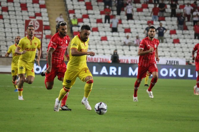 Süper Lig: Ft Antalyaspor: 1 - Göztepe: 0 (İ̇lk Yarı)