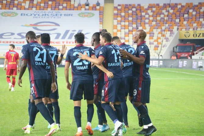 Süper Lig: Yeni Malatyaspor: 0 - Trabzonspor: 2 (Maç Devam Ediyor)