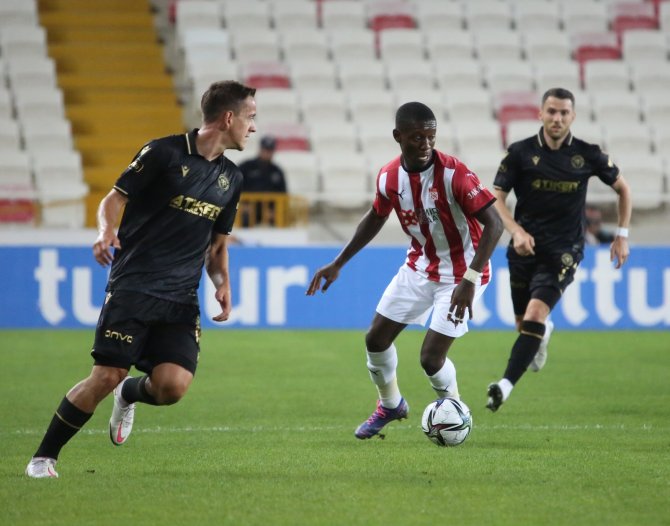Süper Lig: Dg Sivasspor: 0 - İ̇h Konyaspor: 0 (İ̇lk Yarı)