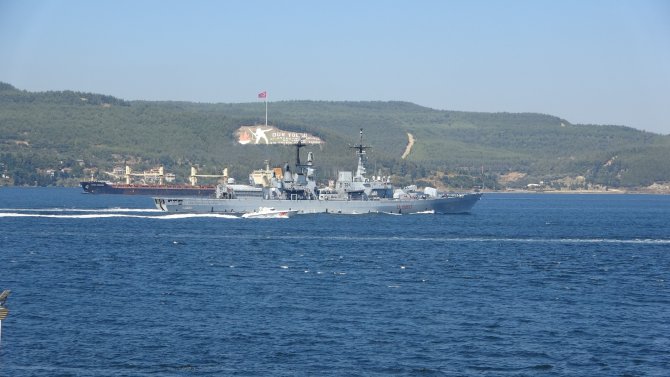 İ̇talya Savaş Gemisi Çanakkale Boğazı’ndan Geçti