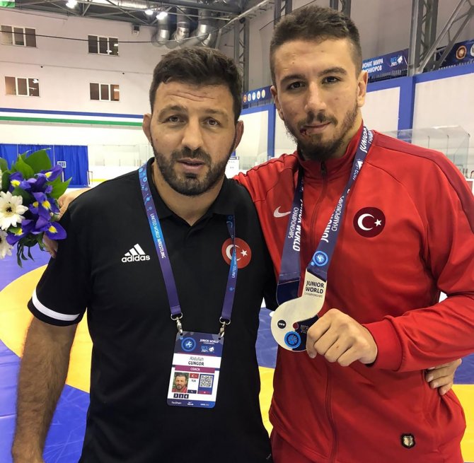 Polat Polatçı Ve Muhammed Karavuş Gümüş Madalya Kazandı