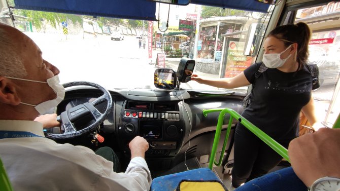 İ̇smini Bilen Yok, Herkes Onu "Hoş Geldin Şoför" Olarak Tanıyor
